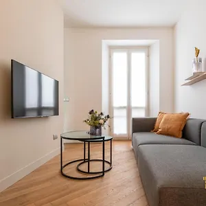 Appartement Beplace In Porta Romana, Milaan
